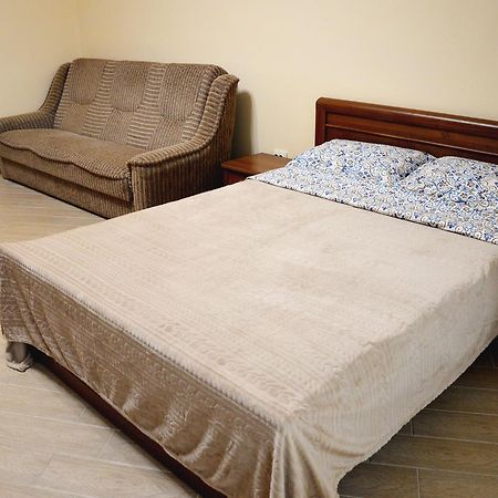 На Вулиці Льва Apartman Lviv Kültér fotó